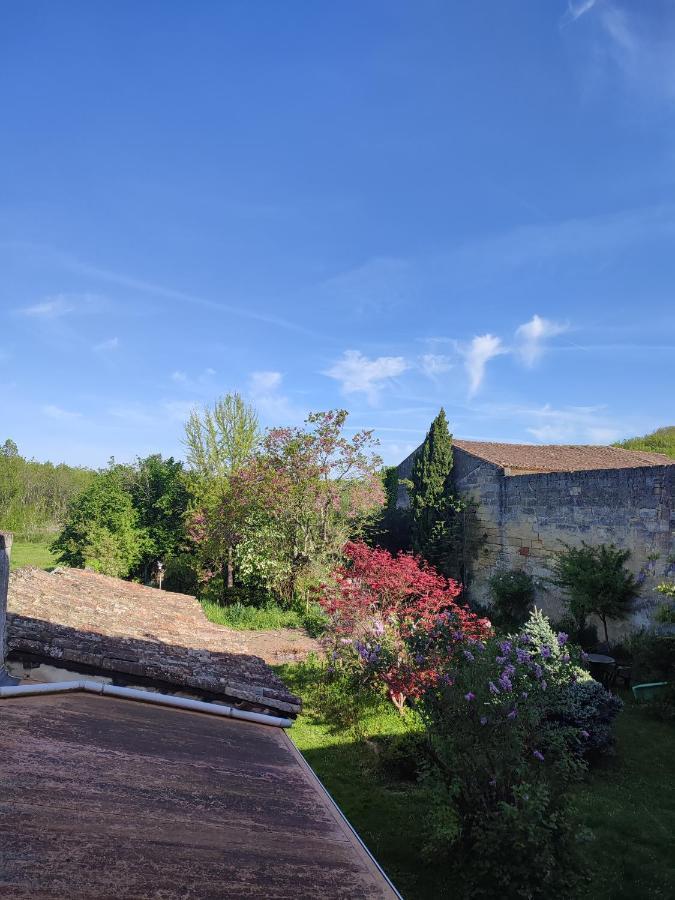 Ferienwohnung Celine Et Jose Cubzac-les-Ponts Exterior foto