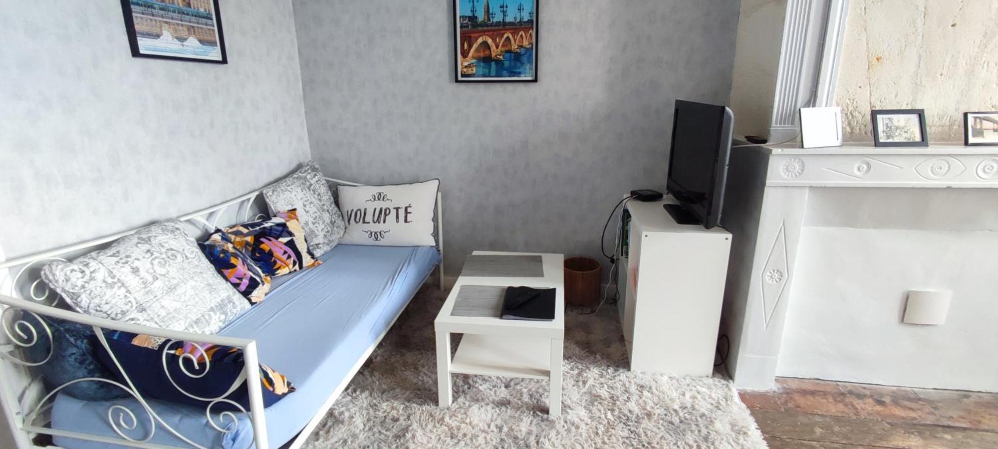 Ferienwohnung Celine Et Jose Cubzac-les-Ponts Exterior foto